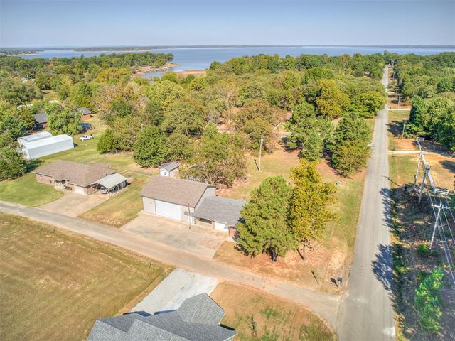1812 Sunset Drive, Eufaula, OK 74432