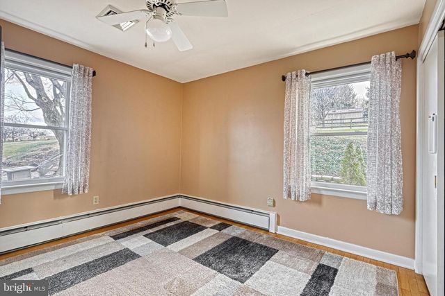 234 W ORE ST, Seven Valleys, PA 17360