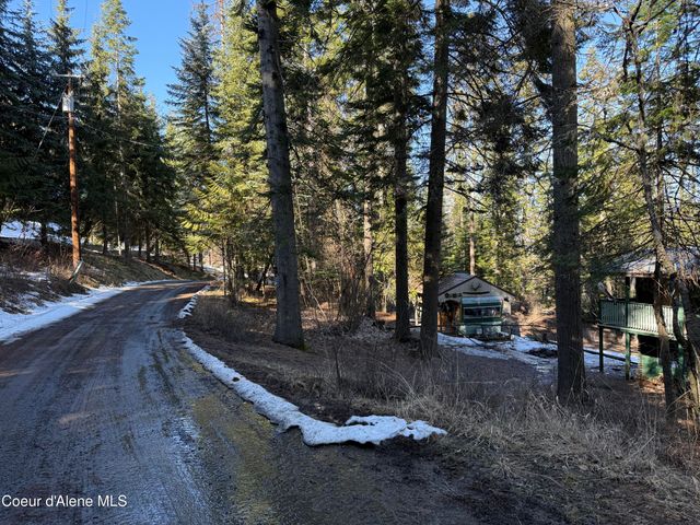 27420 S Hinds Dr, St. Maries, ID 83861