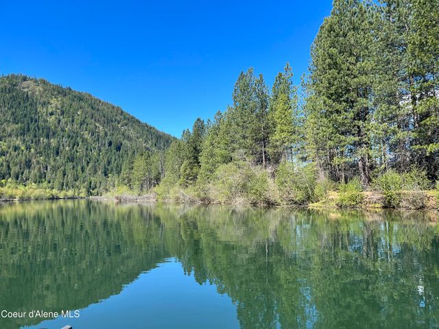 27420 S Hinds Dr, St. Maries, ID 83861