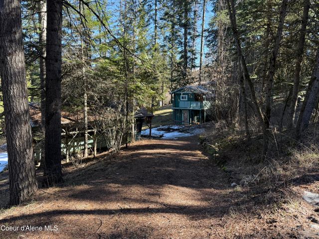 27420 S Hinds Dr, St. Maries, ID 83861