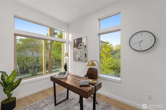 1203 G N Allen Place, Seattle, WA 98103