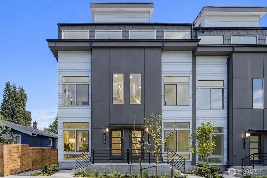 1203 G N Allen Place, Seattle, WA 98103