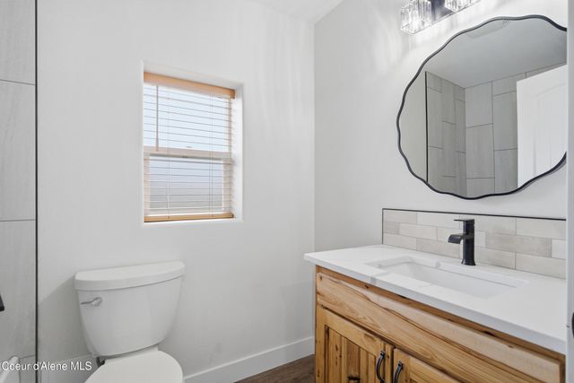 43143 Riverview DR, APT 8, Kingston, ID 83839