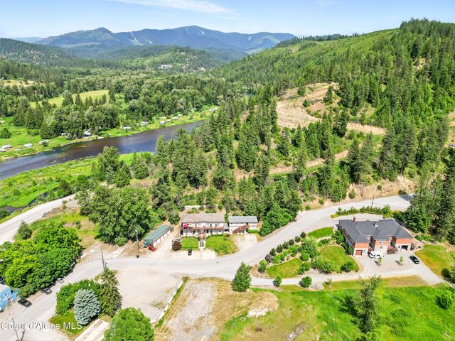 43143 Riverview DR, APT 8, Kingston, ID 83839