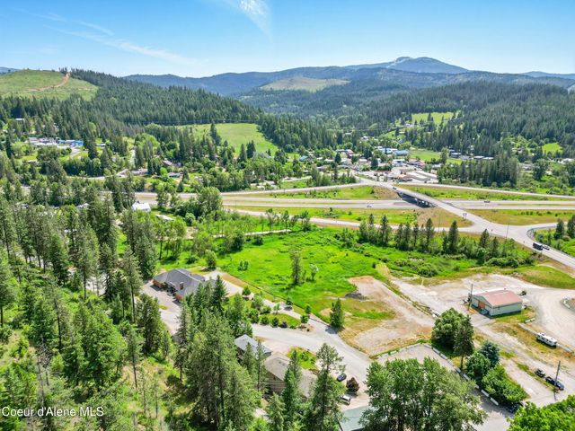 43143 Riverview DR, APT 8, Kingston, ID 83839