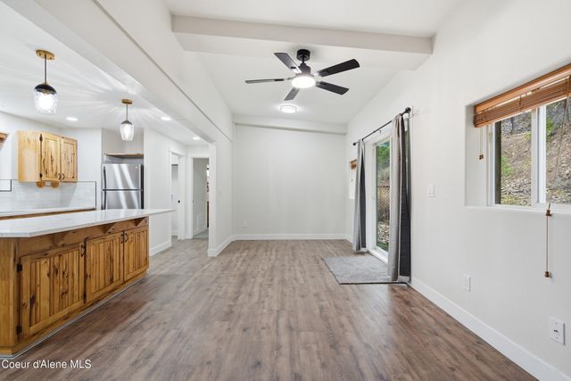 43143 Riverview DR, APT 8, Kingston, ID 83839