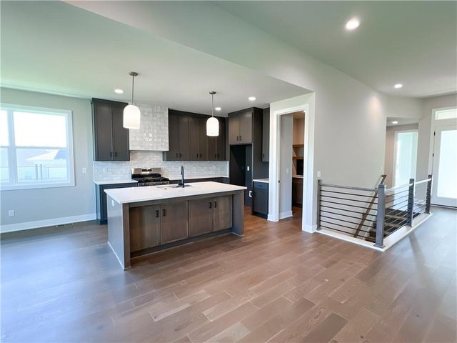 2701 Wheatley Drive, Blue Springs, MO 64029