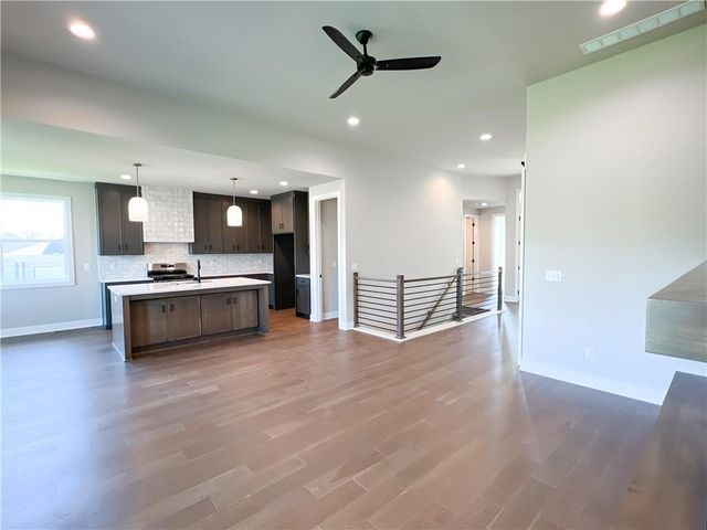 2701 Wheatley Drive, Blue Springs, MO 64029