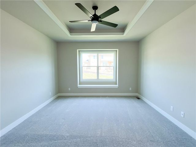 2701 Wheatley Drive, Blue Springs, MO 64029