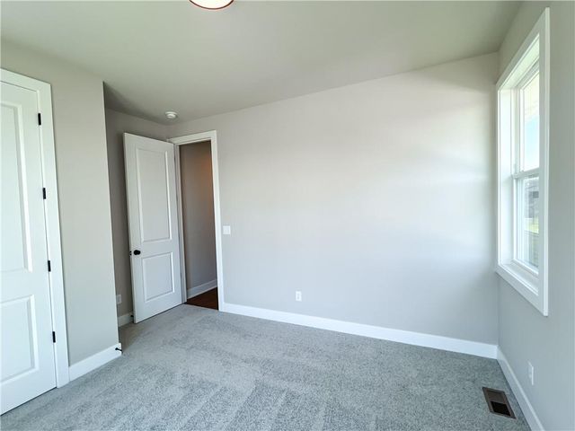2701 Wheatley Drive, Blue Springs, MO 64029