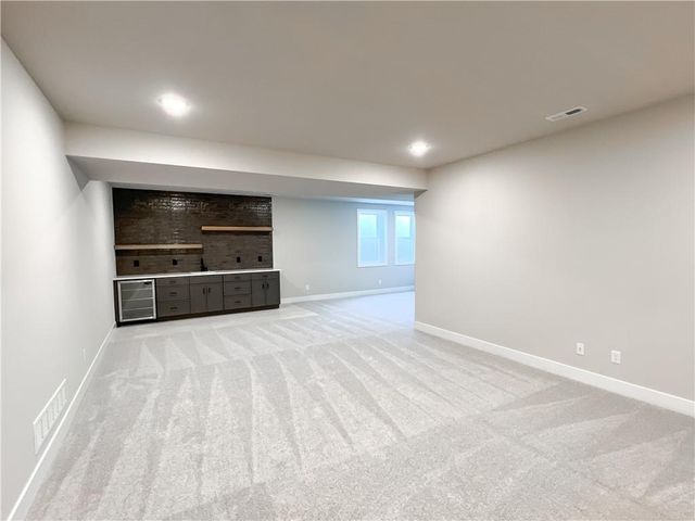 2701 Wheatley Drive, Blue Springs, MO 64029