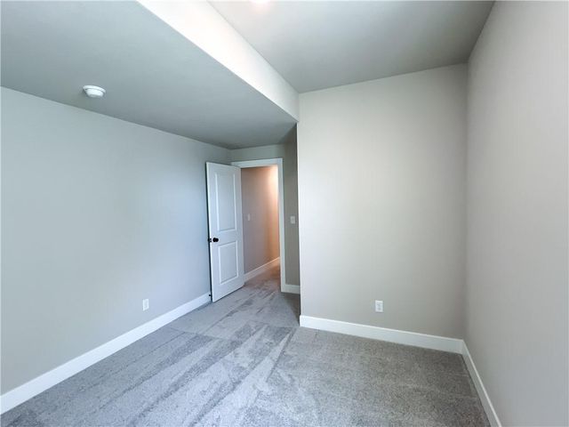 2701 Wheatley Drive, Blue Springs, MO 64029