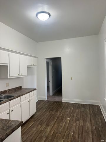 2322 S Harrison Street, Fort Wayne, IN 46807