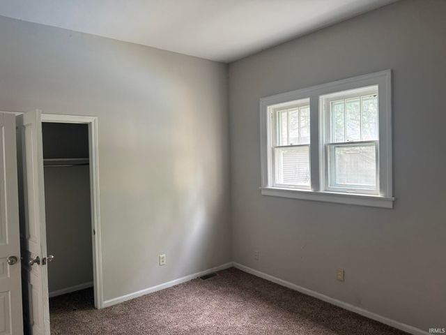 2322 S Harrison Street, Fort Wayne, IN 46807