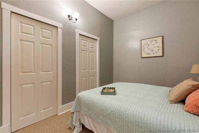 1817 E Oak Street, New Albany, IN 47150
