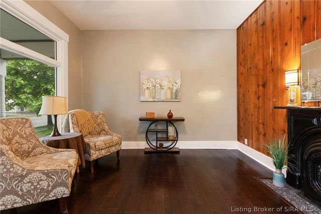 1817 E Oak Street, New Albany, IN 47150