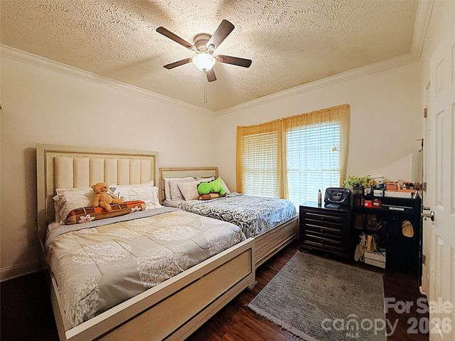 6228 Vernedale Road, Charlotte, NC 28212