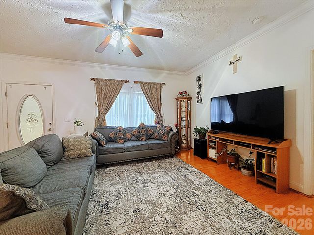 6228 Vernedale Road, Charlotte, NC 28212