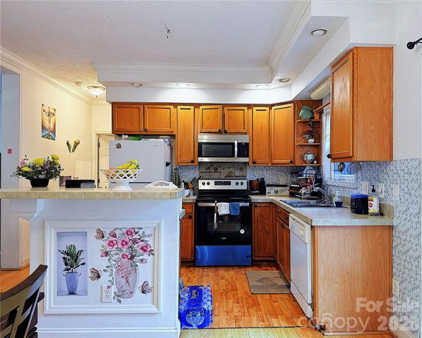 6228 Vernedale Road, Charlotte, NC 28212