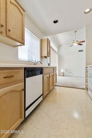 10313 E NAVAJO Place, Sun Lakes, AZ 85248