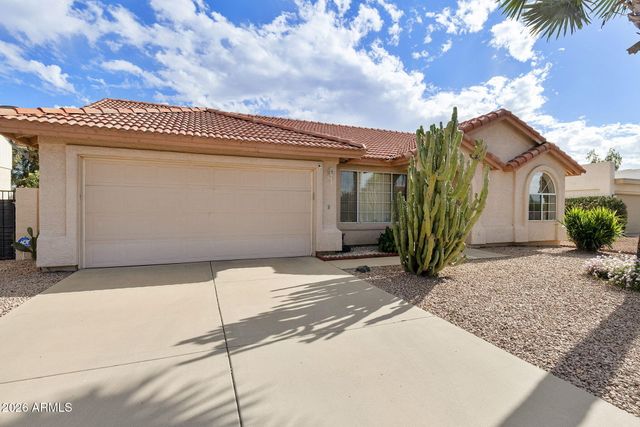 10313 E NAVAJO Place, Sun Lakes, AZ 85248