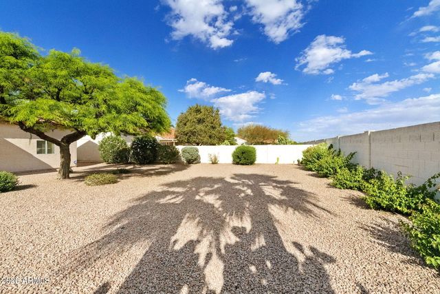 10313 E NAVAJO Place, Sun Lakes, AZ 85248