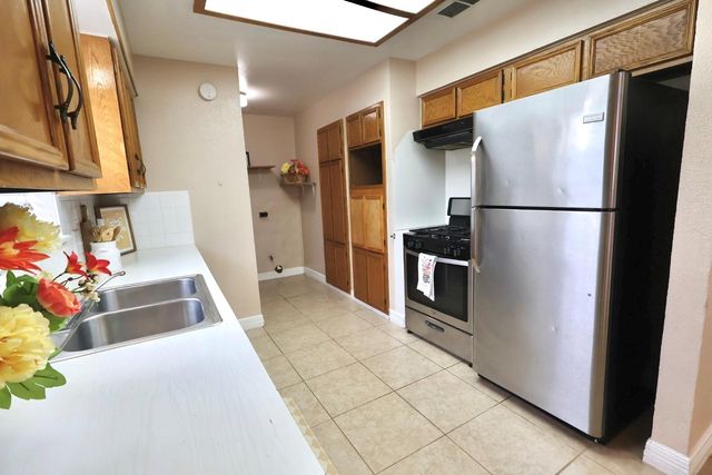 1217 E Brown Lane, Deer Park, TX 77536