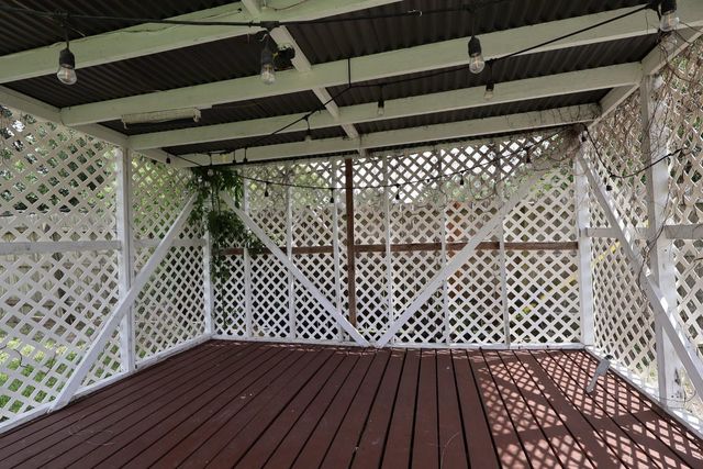1217 E Brown Lane, Deer Park, TX 77536