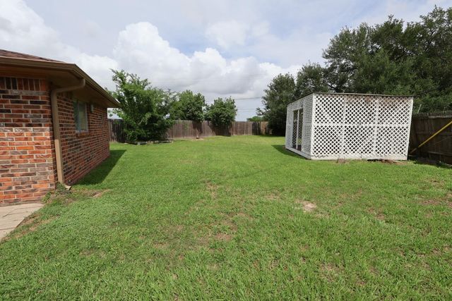 1217 E Brown Lane, Deer Park, TX 77536