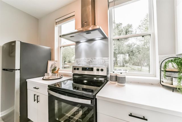 2519 Washington Street 111, Waller, TX 77484