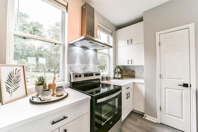 2519 Washington Street 111, Waller, TX 77484