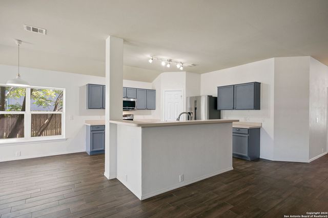 15806 BELLISTER ST, Selma, TX 78154