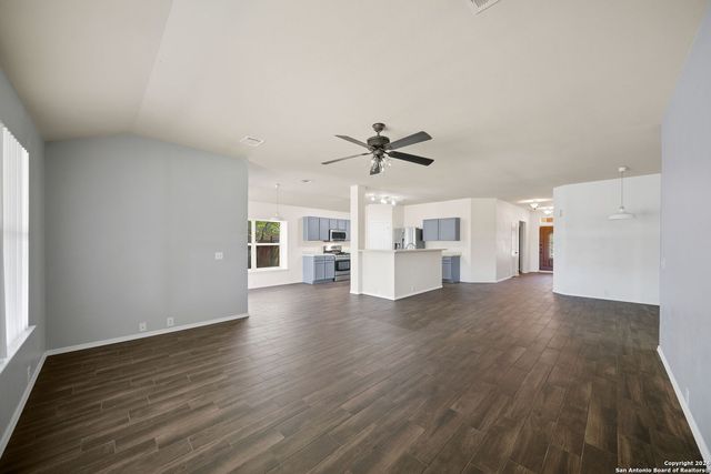 15806 BELLISTER ST, Selma, TX 78154