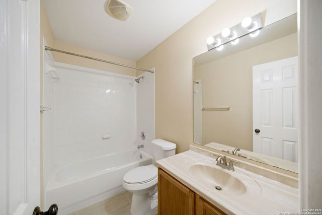 15806 BELLISTER ST, Selma, TX 78154