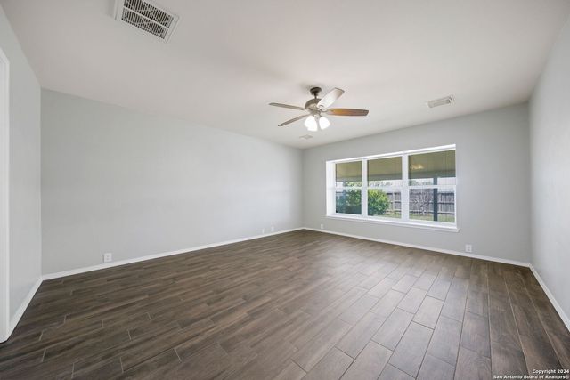 15806 BELLISTER ST, Selma, TX 78154