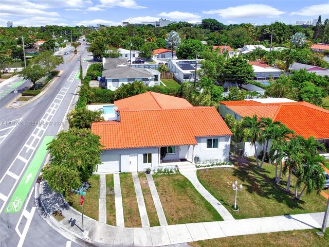 2195 SW 25th Ter, Miami, FL 33133