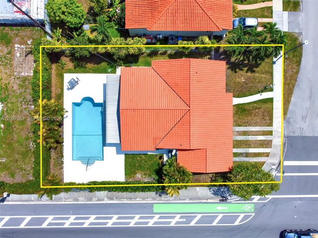 2195 SW 25th Ter, Miami, FL 33133