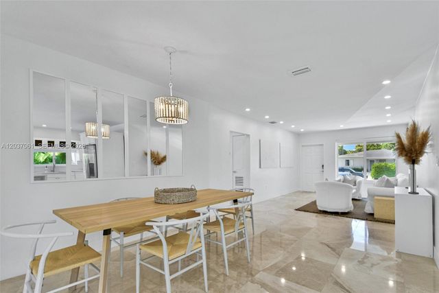 2195 SW 25th Ter, Miami, FL 33133
