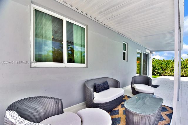 2195 SW 25th Ter, Miami, FL 33133