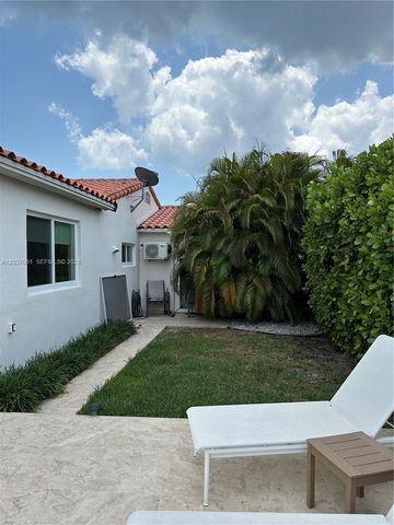 2195 SW 25th Ter, Miami, FL 33133