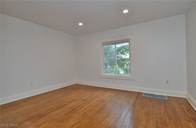 3017 Trowbridge Avenue, Cleveland, OH 44109