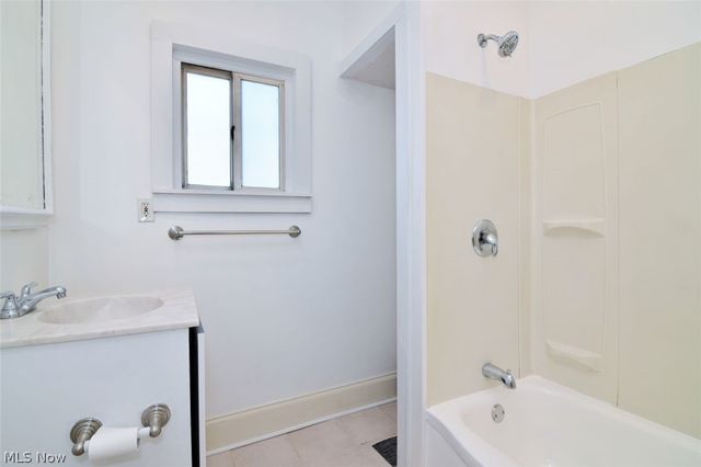3017 Trowbridge Avenue, Cleveland, OH 44109