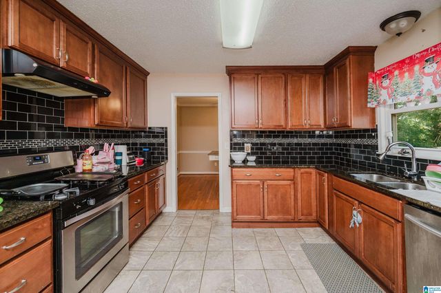 1849 TALL TIMBERS DRIVE, Hoover, AL 35226