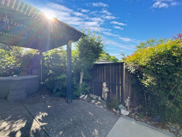 3027 Carousel Cir, Stockton, CA 95219