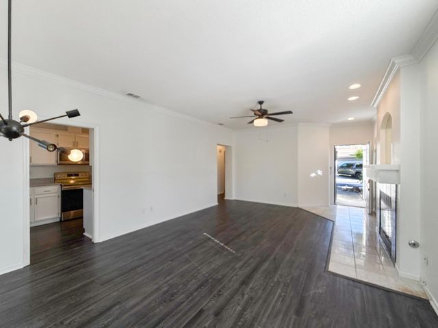 3027 Carousel Cir, Stockton, CA 95219
