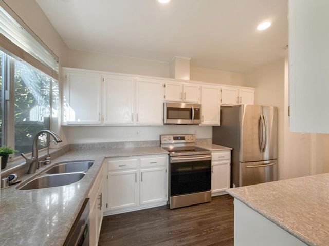 3027 Carousel Cir, Stockton, CA 95219