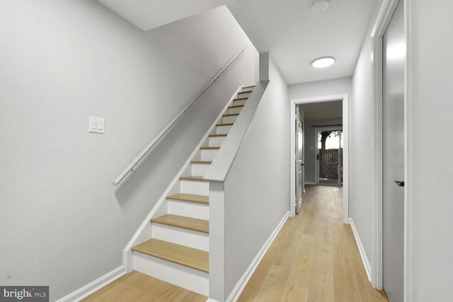 6146 KENDRA WAY, Centreville, VA 20121