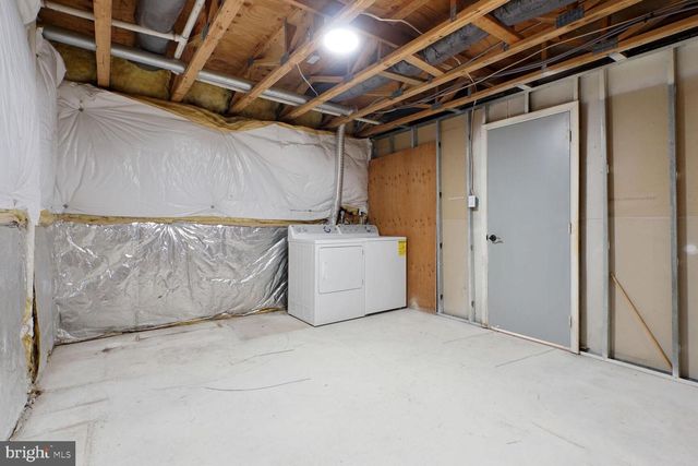 6146 KENDRA WAY, Centreville, VA 20121