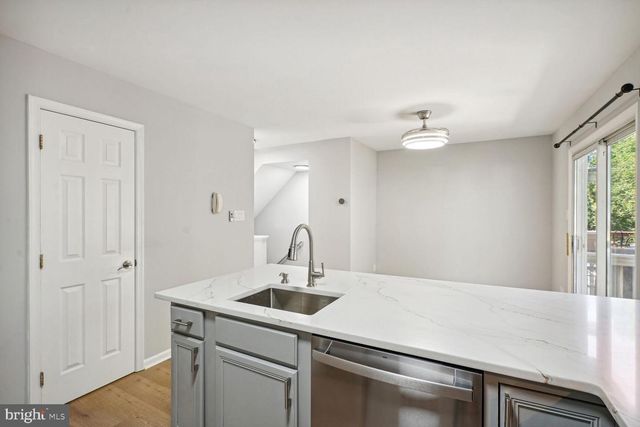 6146 KENDRA WAY, Centreville, VA 20121